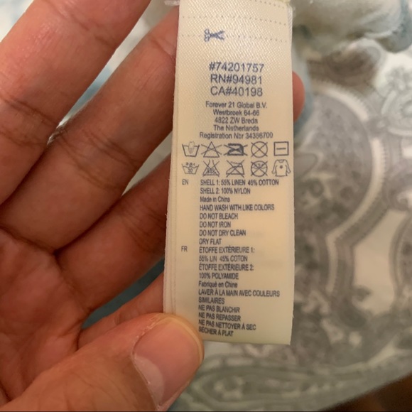 3 for $15 Forever 21 Teal Marble Pattern Crop Top - Picture 10 of 10